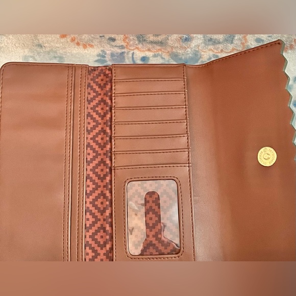 Loungefly Disney The Lion King Hakuna Matata Tri-Fold Wallet NWT - Picture 8 of 11